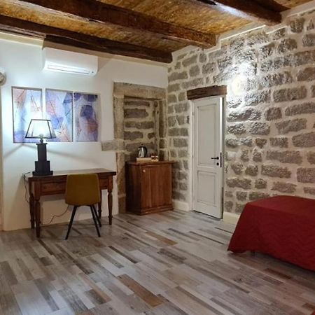 Kabula Bed and Breakfast Olbia Exteriör bild