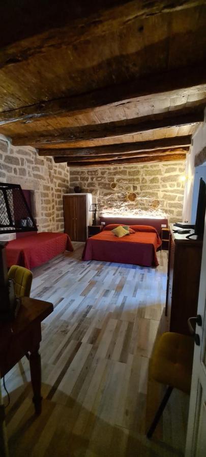 Kabula Bed and Breakfast Olbia Exteriör bild